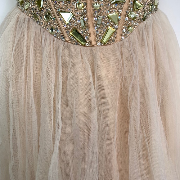 Dave & Johnny Glittering Gold and Cream Gown - Picture 5 of 16